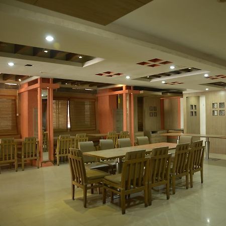 Hotel Sri Sai Krupa Hyderabad Exterior foto